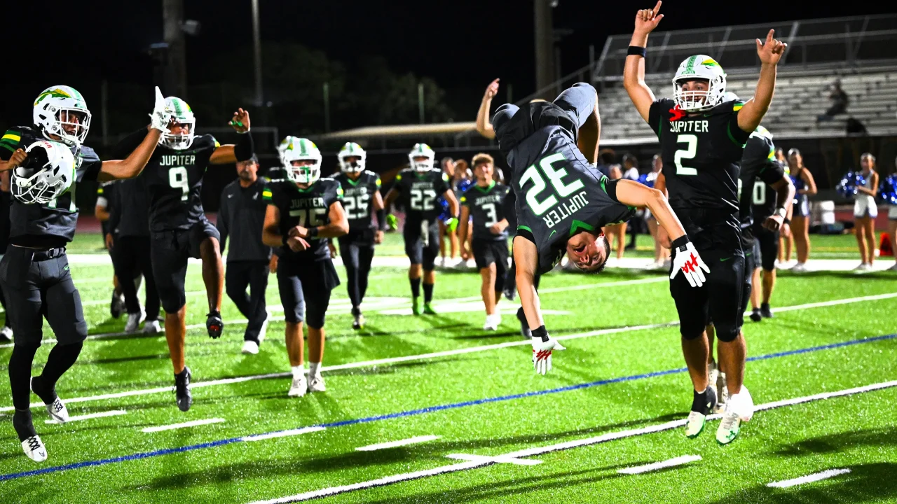 Jupiter football Jayden Roberts