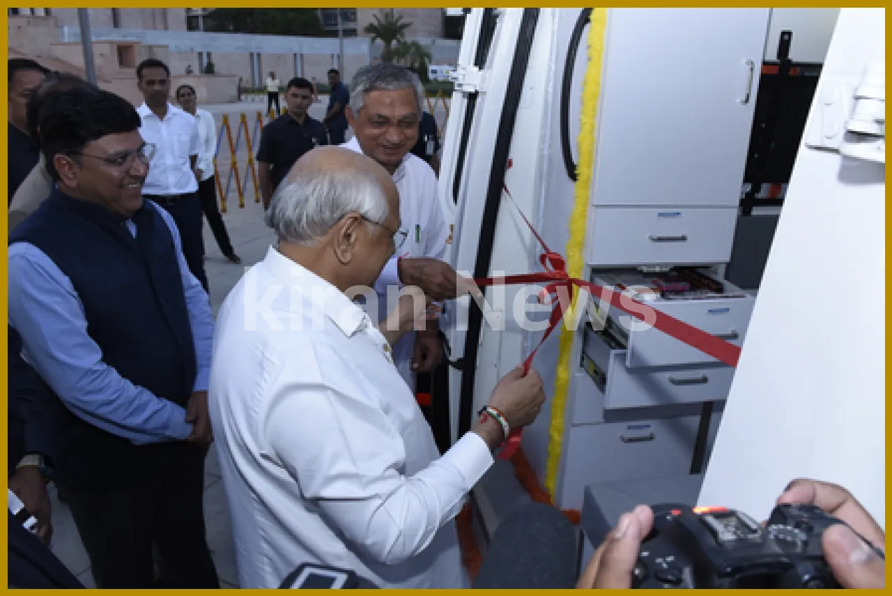 CM Bhupendra Patel Distributes 40 Electric Cars for ITI Training