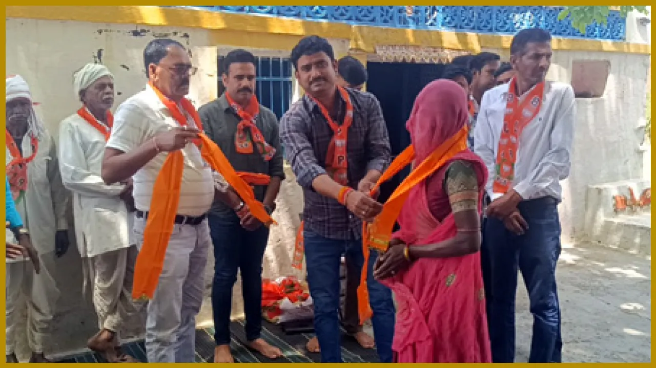 BJP Celebrates Foundation Day with Honors for 48 Beneficiaries